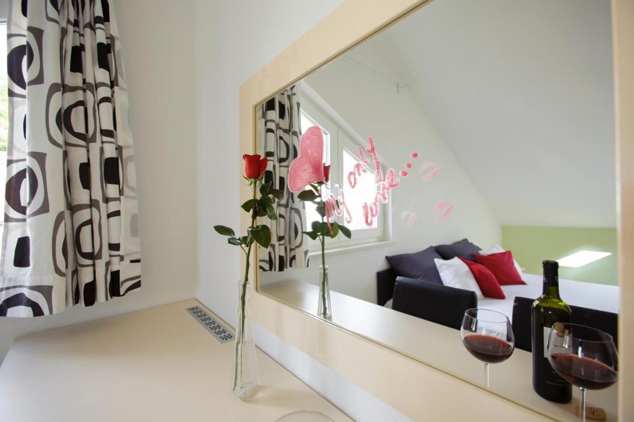 Room In Bb - Delightfull Room For 2 Promajna Luaran gambar